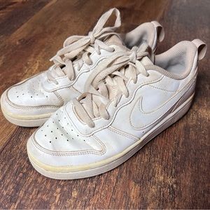 NIKE triple white Air Force Ones sneaker youth 4.5